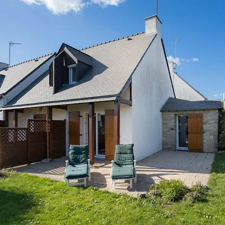 Maison 3 Pieces, A 200m, Jardin Clos, Parking, Ideal Famille - Fr-1-477-85 *